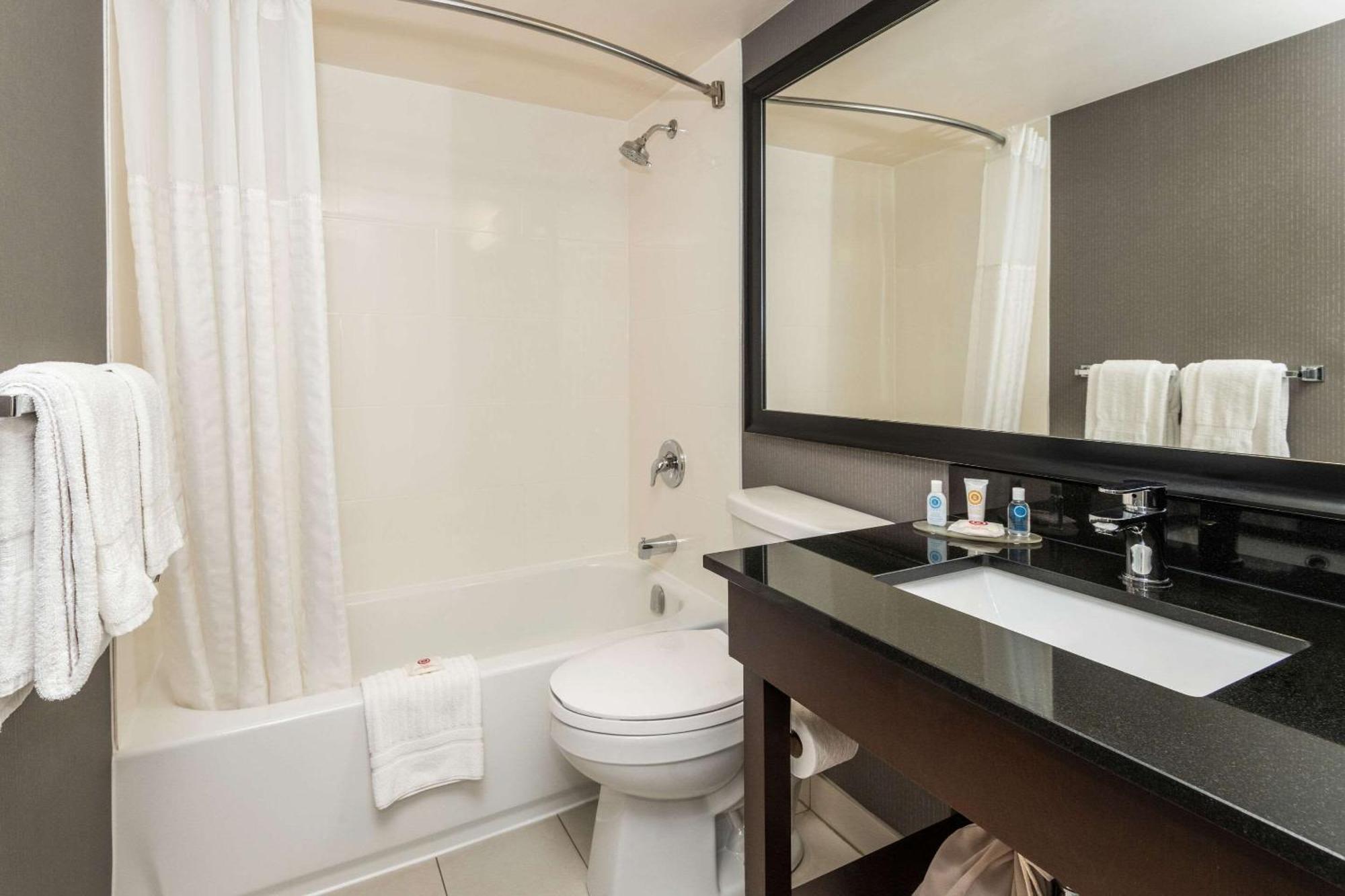 Comfort Inn Γκατινό Εξωτερικό φωτογραφία