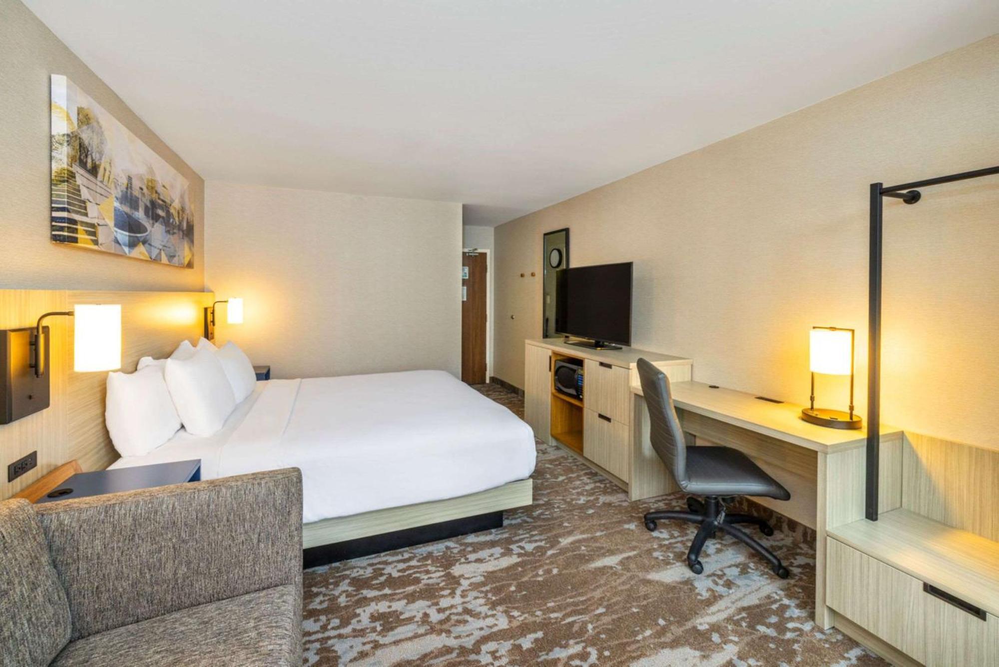 Comfort Inn Γκατινό Εξωτερικό φωτογραφία