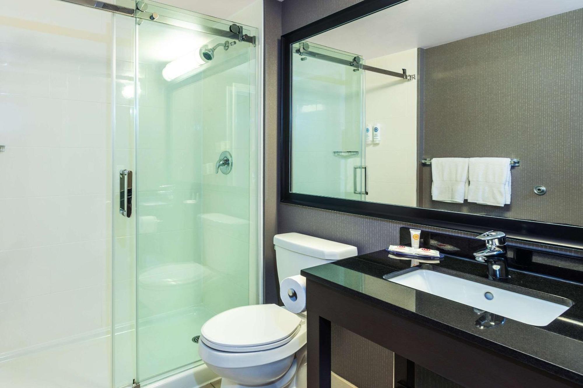 Comfort Inn Γκατινό Εξωτερικό φωτογραφία