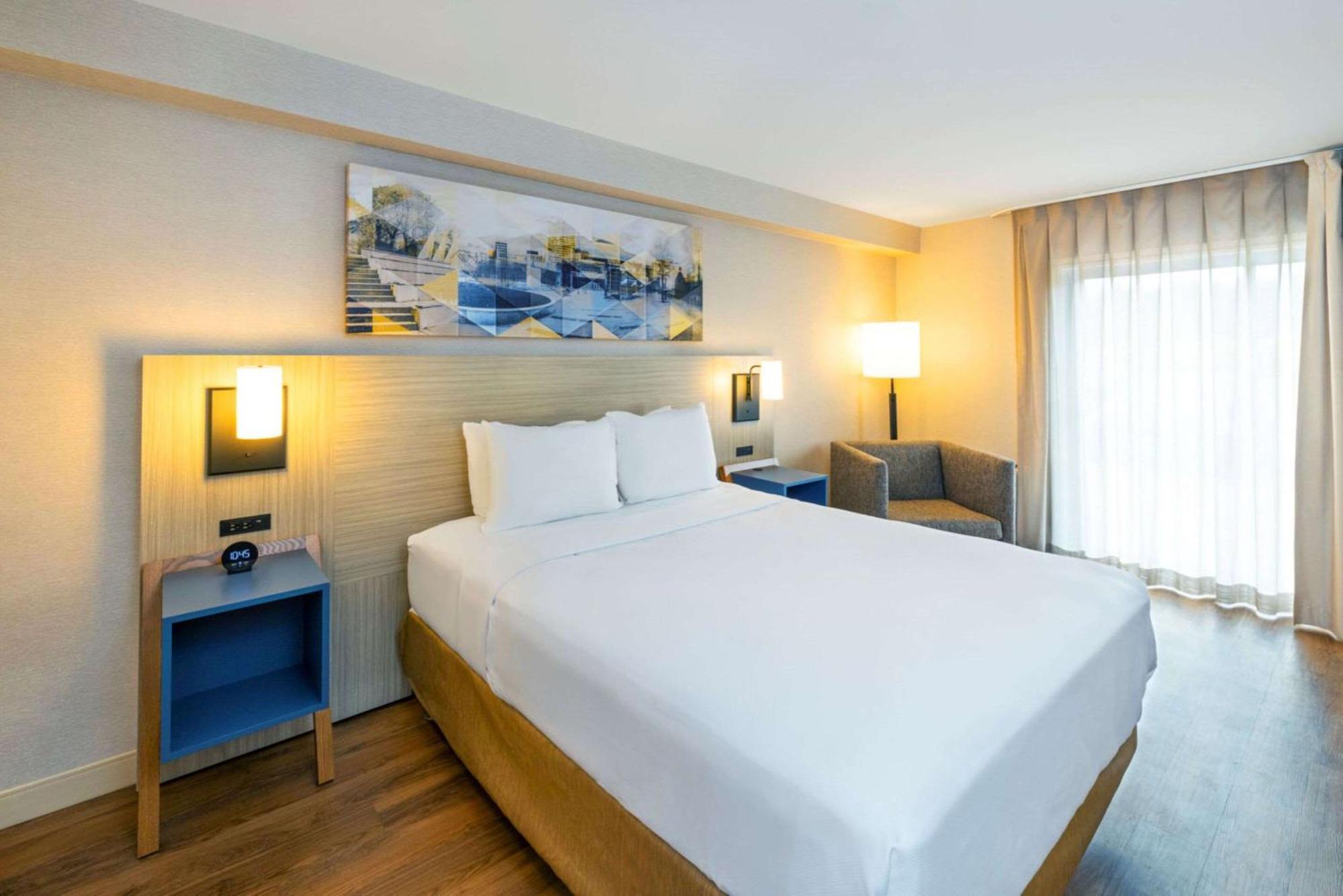 Comfort Inn Γκατινό Εξωτερικό φωτογραφία