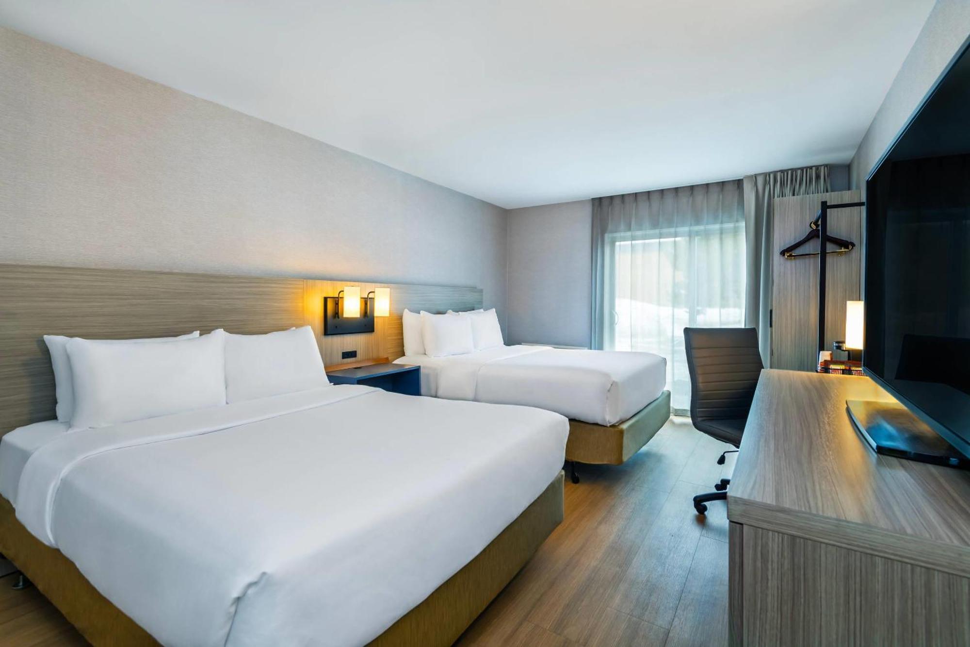 Comfort Inn Γκατινό Εξωτερικό φωτογραφία