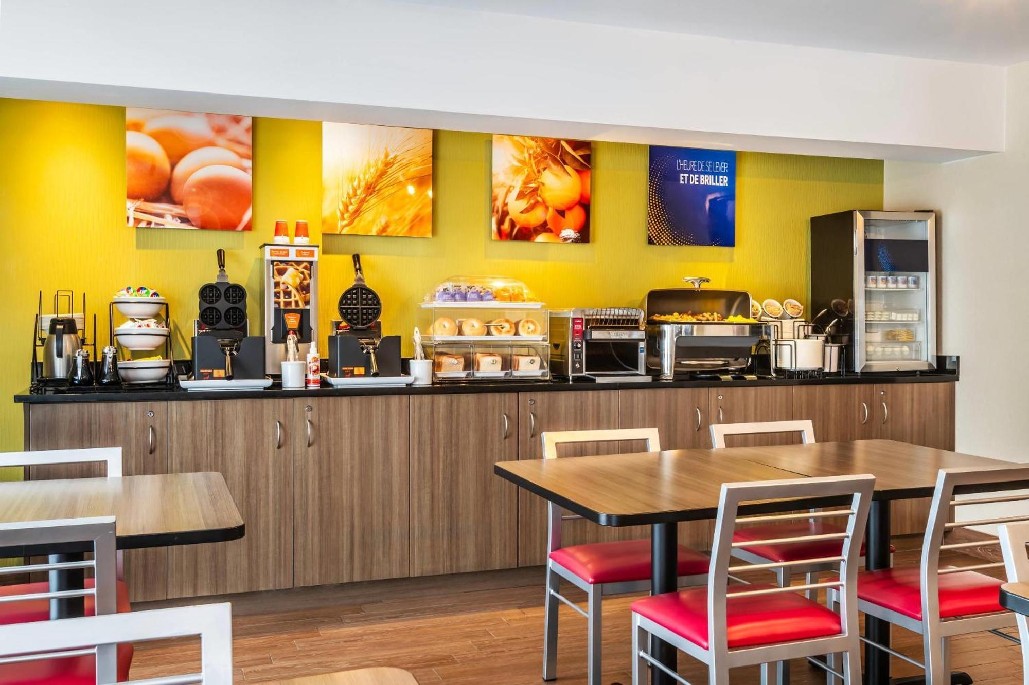 Comfort Inn Γκατινό Εξωτερικό φωτογραφία