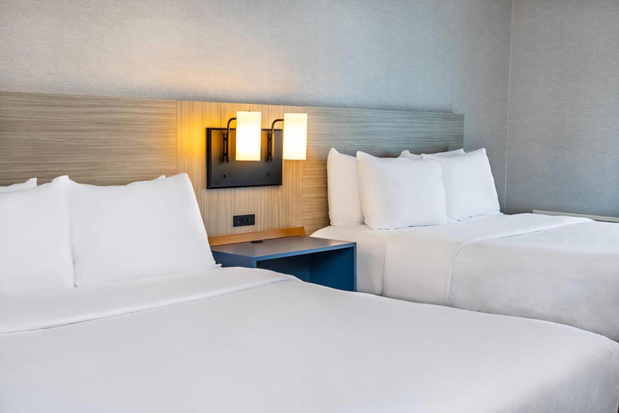 Comfort Inn Γκατινό Εξωτερικό φωτογραφία