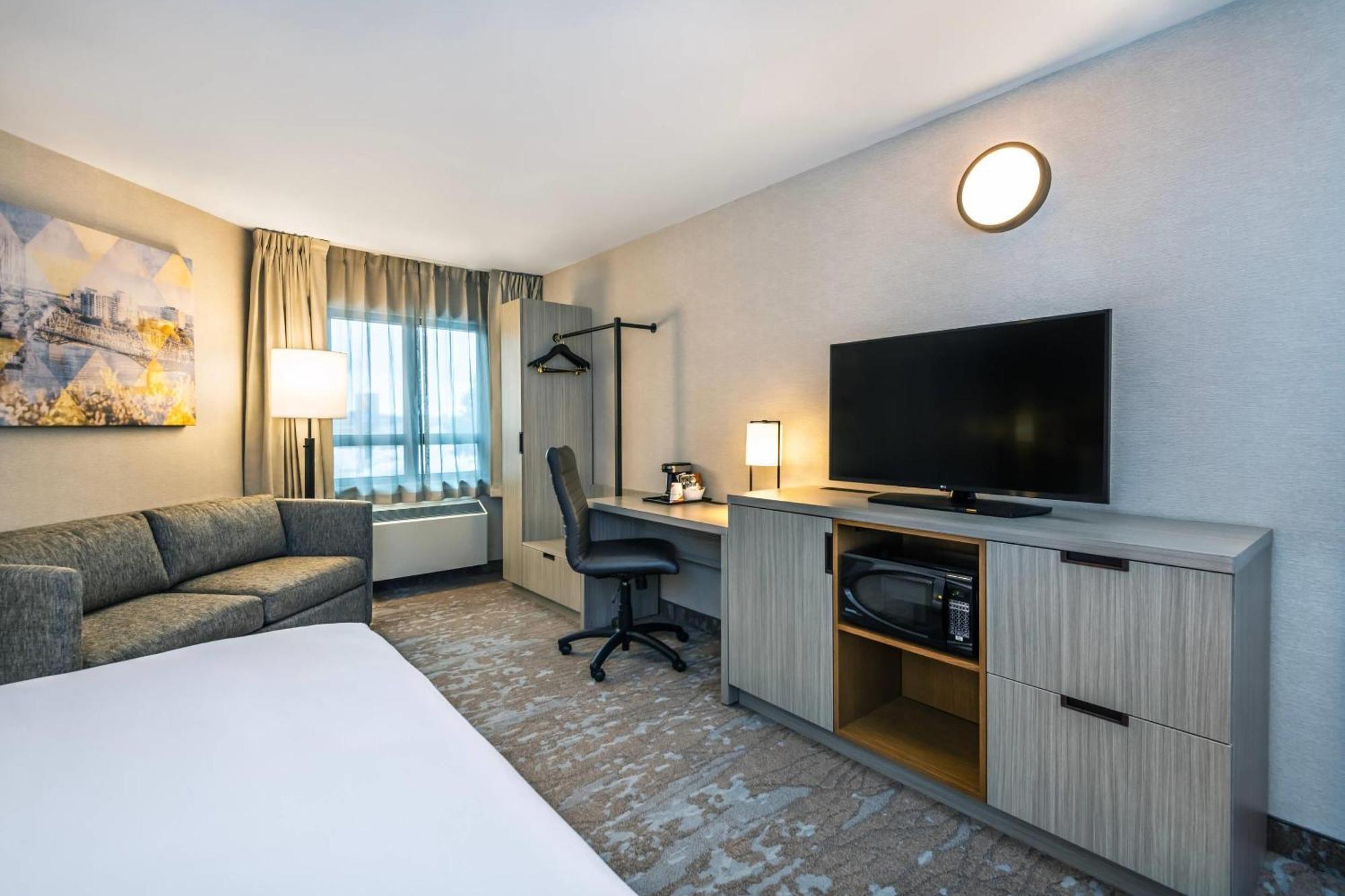 Comfort Inn Γκατινό Εξωτερικό φωτογραφία